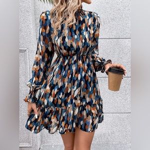 5 for $25 💕 Allover Print Flounce Sleeve Ruffle Hem Pleated Collar Shirred Dress